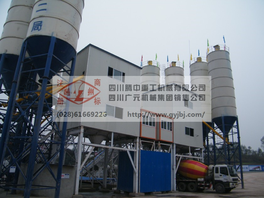 2HZS120搅拌站在中铁二局重庆璧山工地